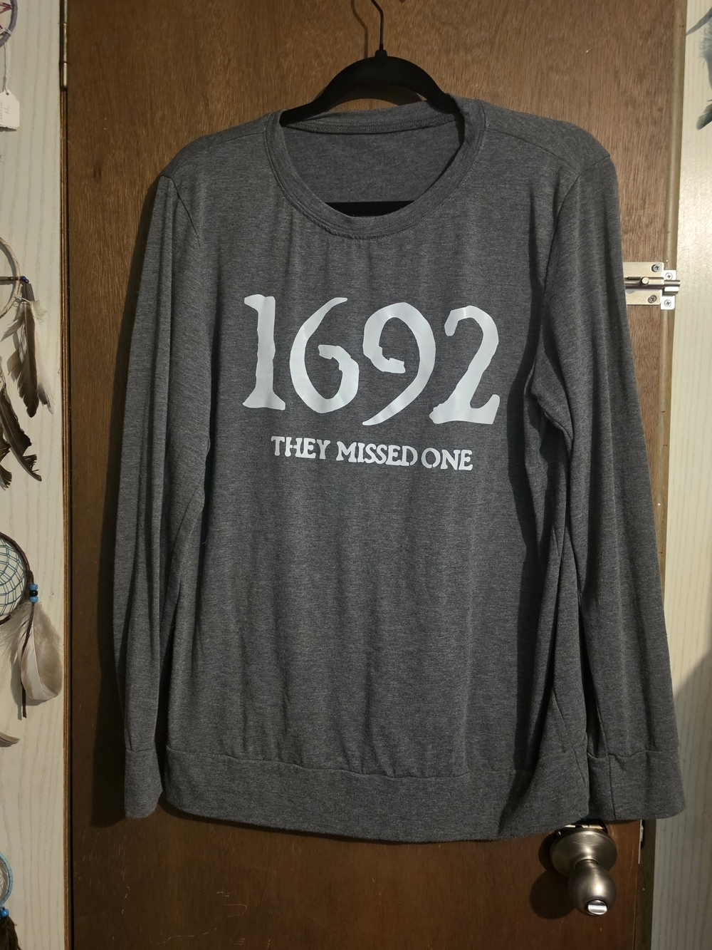 Gray '1692 They Missed One' Crewneck Sweatshirt - Unbranded - Picture 2 of 5